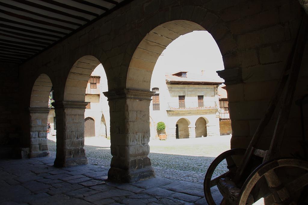 Apartamentos Legado De Santillana Santillana del Mar Exterior foto