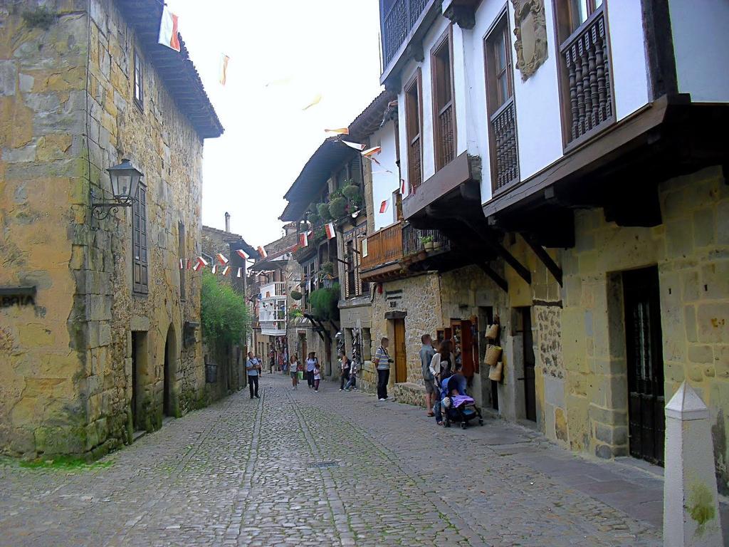 Apartamentos Legado De Santillana Santillana del Mar Zimmer foto