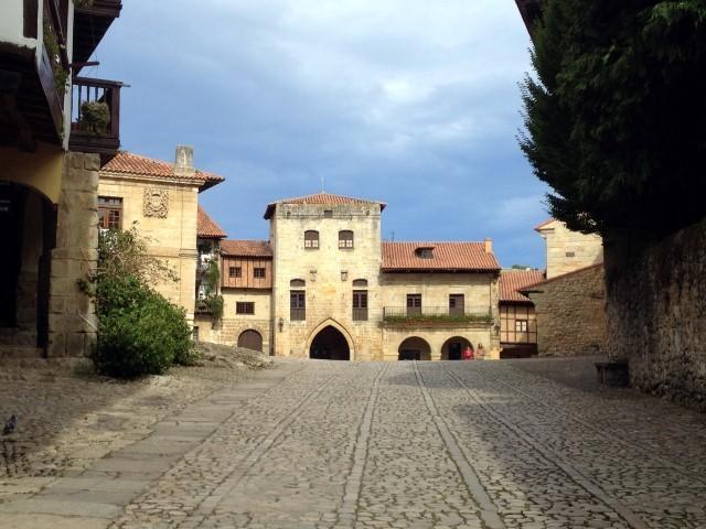 Apartamentos Legado De Santillana Santillana del Mar Zimmer foto